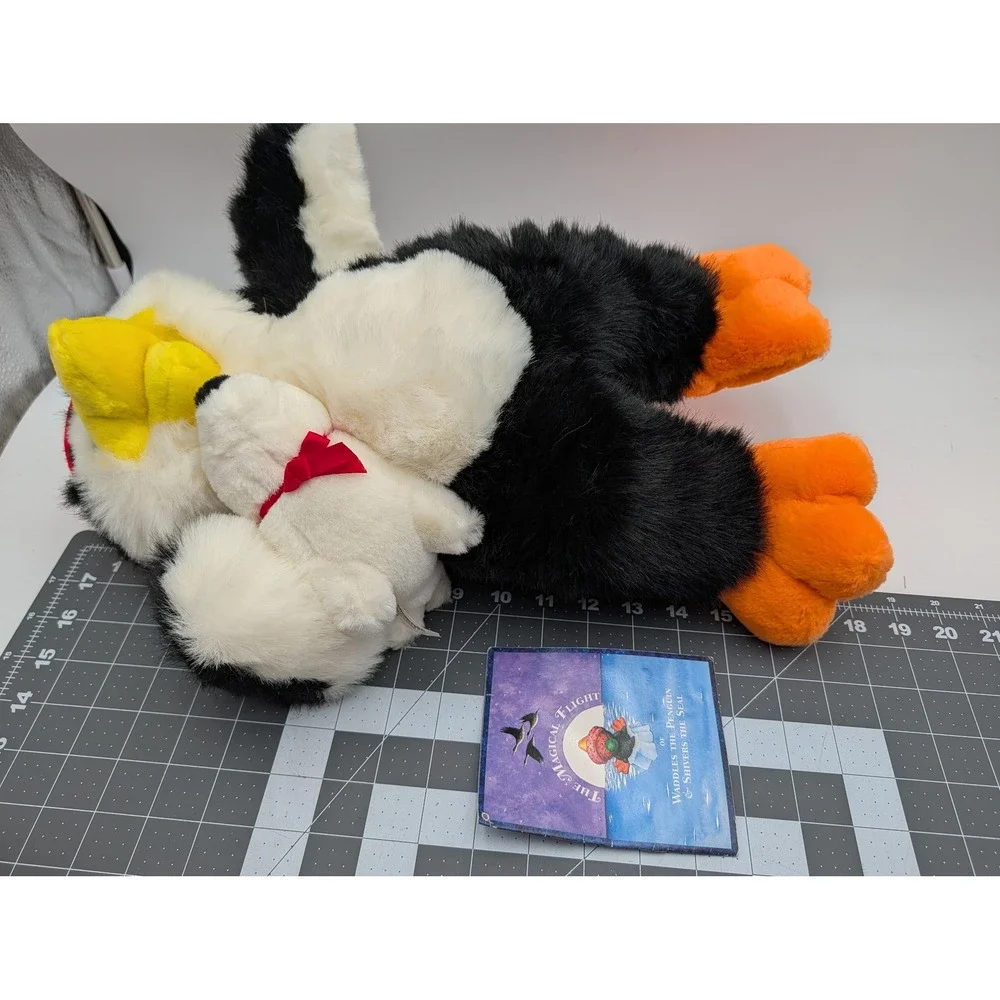 Commonwealth Waddles Penguin Shivers Seal Plush Black White Book 1993